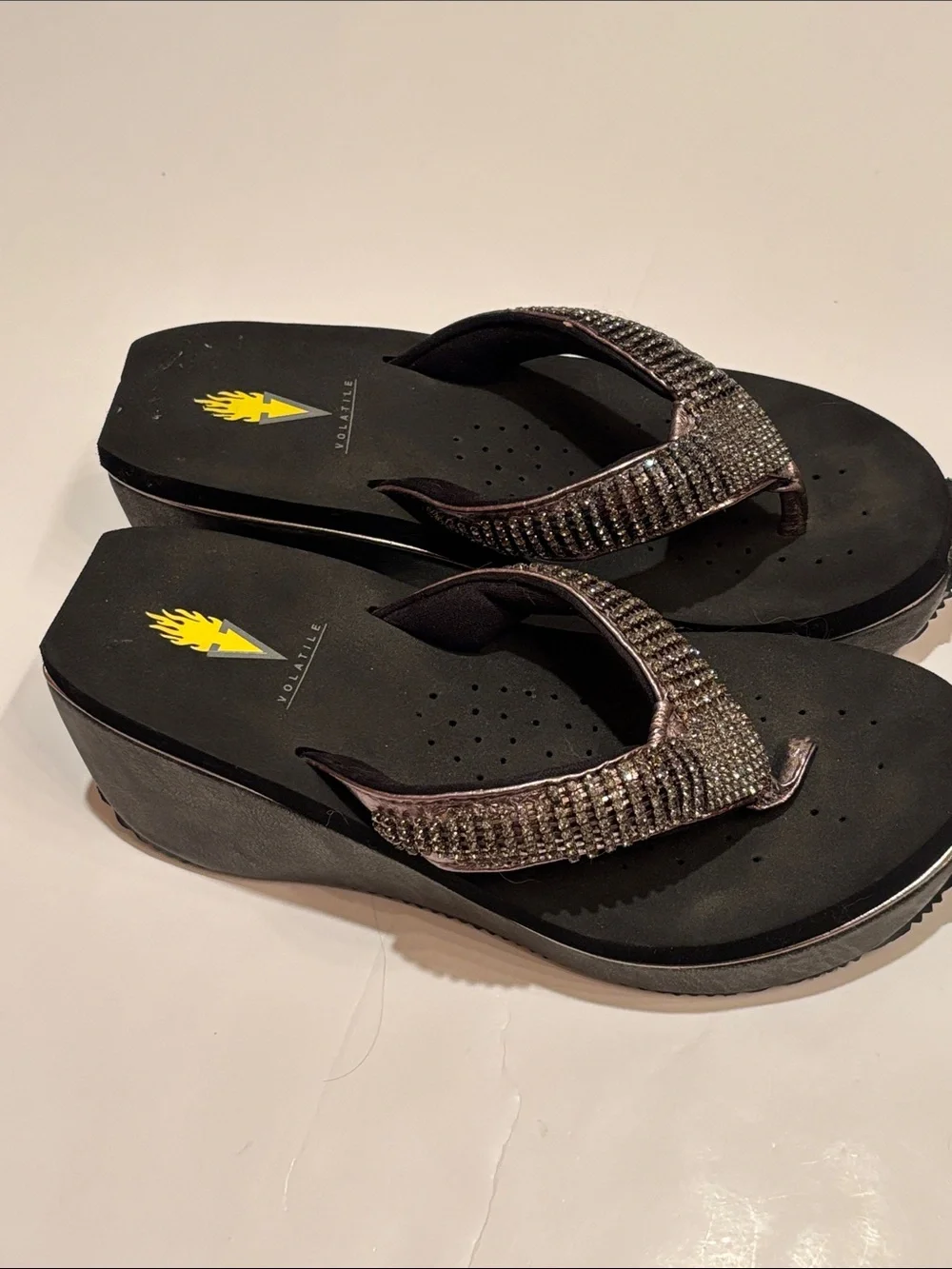 NWOT Volatile Wedge Flip-Flop Sandals with Embellished Straps - Black rhinestone